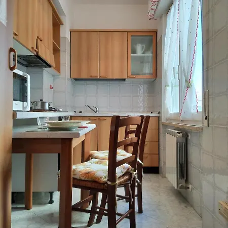 公寓 Elena House *